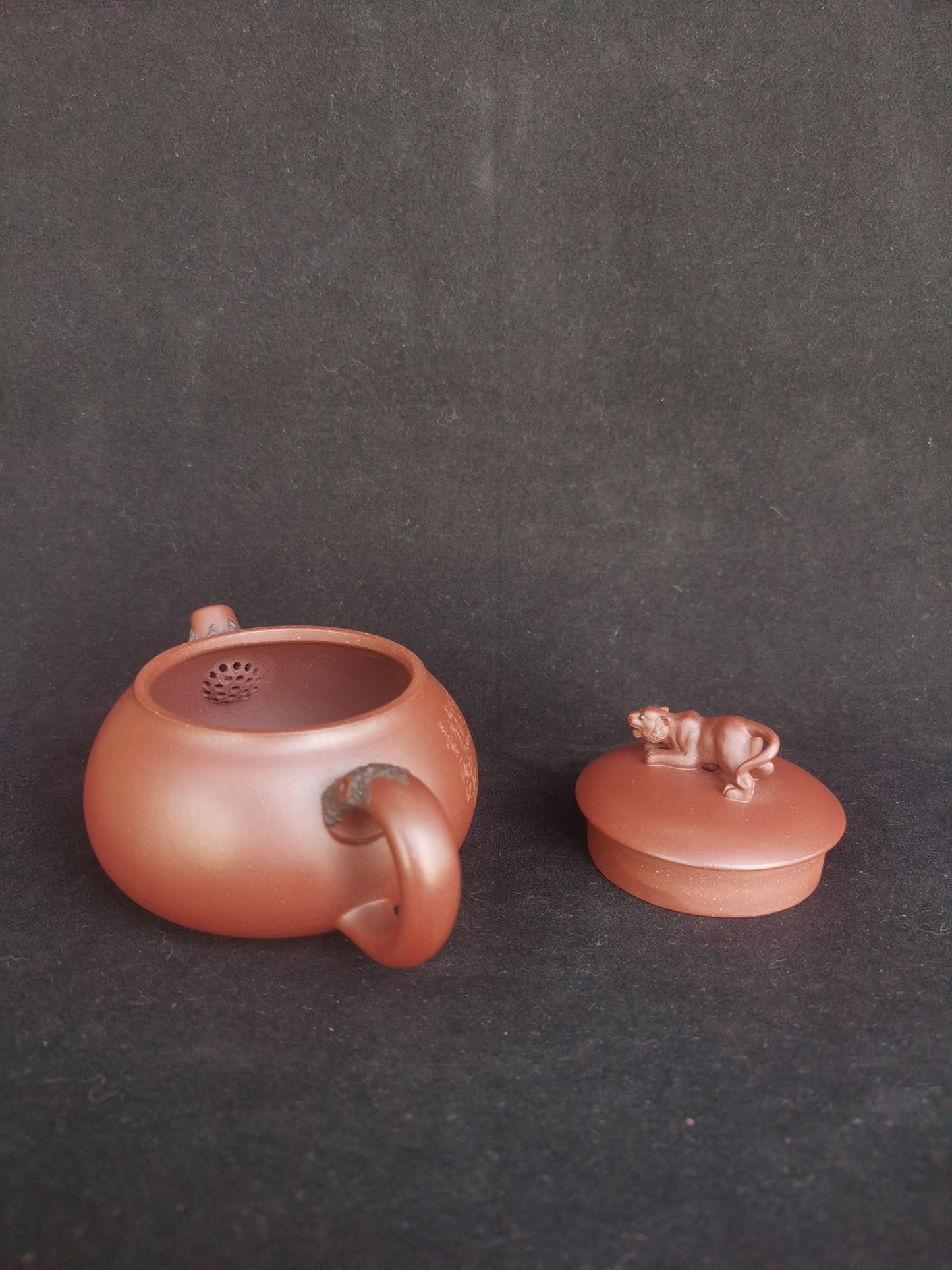 Yixing teapot leopard 200ml Gu Fa Lian ni (Most Archaic Clay Forming)DiCaoQing clay from HuangLongMine4  full handmade